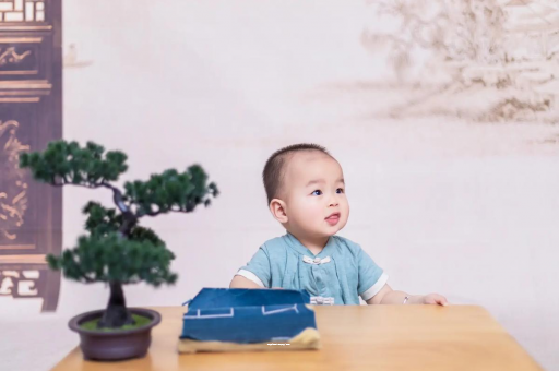 新泰二岁宝宝发型